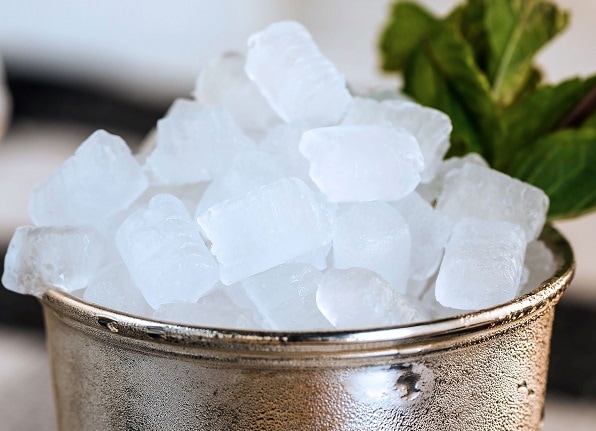 refrigerator ice smells bad