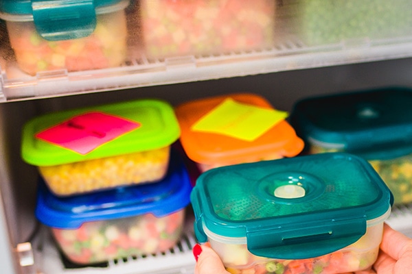 Can you put plastic organizers in freezer