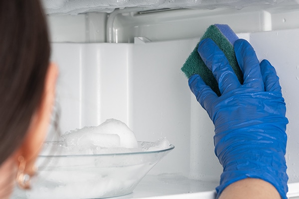 How do you organize a freezer without drawers
